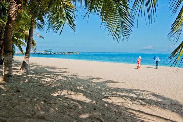 Plage de sable à Sanya